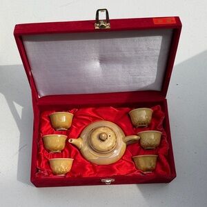 Ceramic Tea Set with Teapot and 6 Cups - Golden Tan